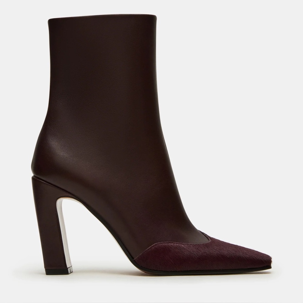 Brand New Steve Madden Lyle Burgundy Square Toe Boot